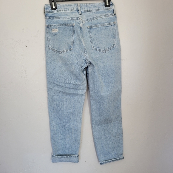 PacSun Women's 26 Mom Jean Light Wash Denim Distressed Cropped Ankle Jeans - Picture 5 of 9